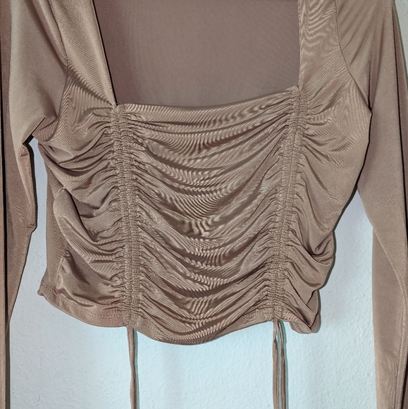 Fashion Nova What's The Ruche Cropped Top - Picture 4 of 7